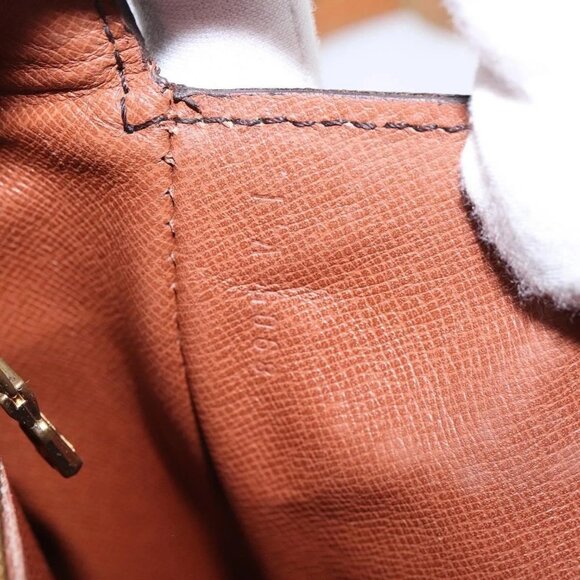 LOUIS VUITTON Monogram Saint Cloud GM Shoulder Bag M51242 LV Auth 144657 - Picture 11 of 16